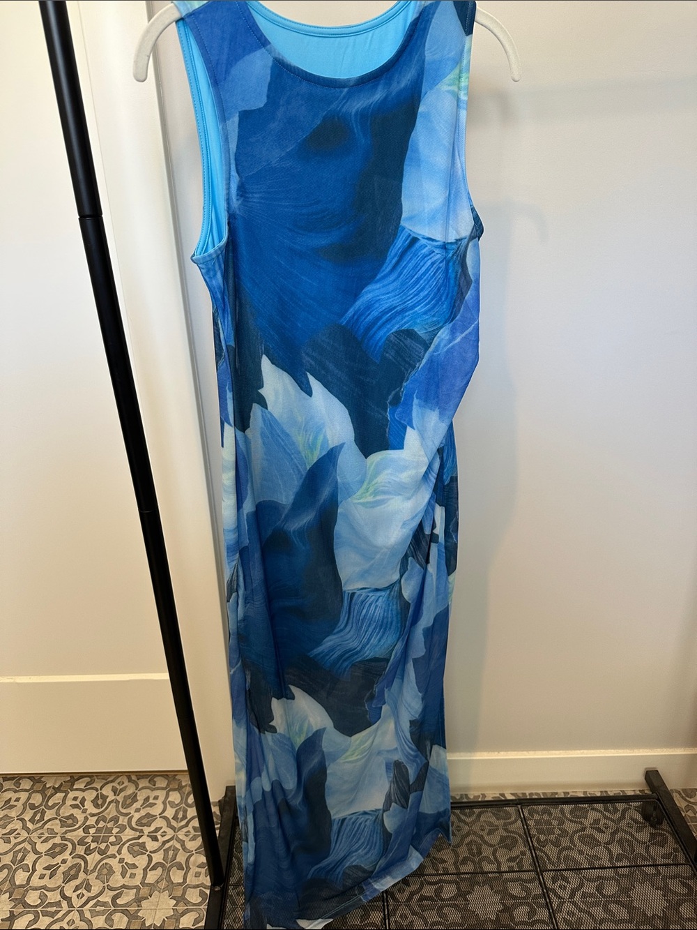 Commense Blue Floral Sleeveless Maxi Dress